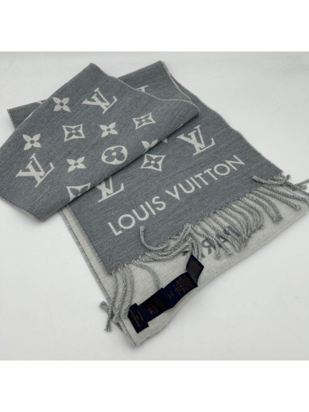 Louis Vuitton Scarf All About Monogram - Picture 2 of 10